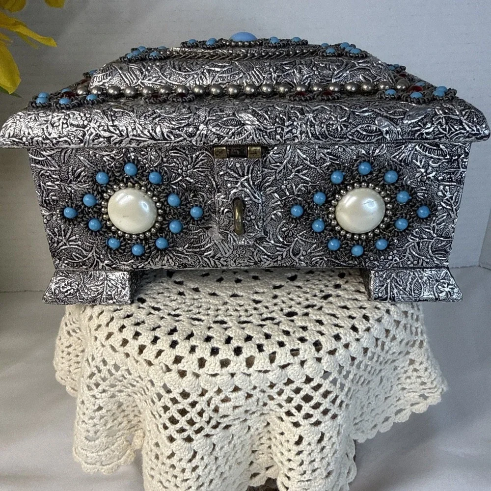 Vtg. 1970s Decorative Handmade Silver Tone Jewelry Box Turquoise Ruby Pearl Bead
